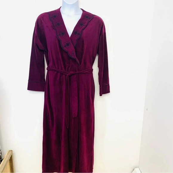 Vanity Fair Fleece  Robe Large House Coat Purple Pockets Embroidery Belt Vintage - Picture 1 of 13